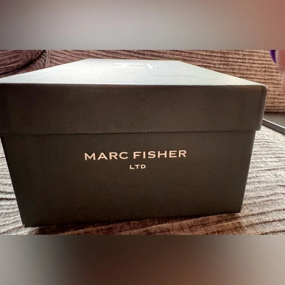 Marc Fisher LTD. Women's Butler Slip On Mule Flats Size 8 - Picture 5 of 6